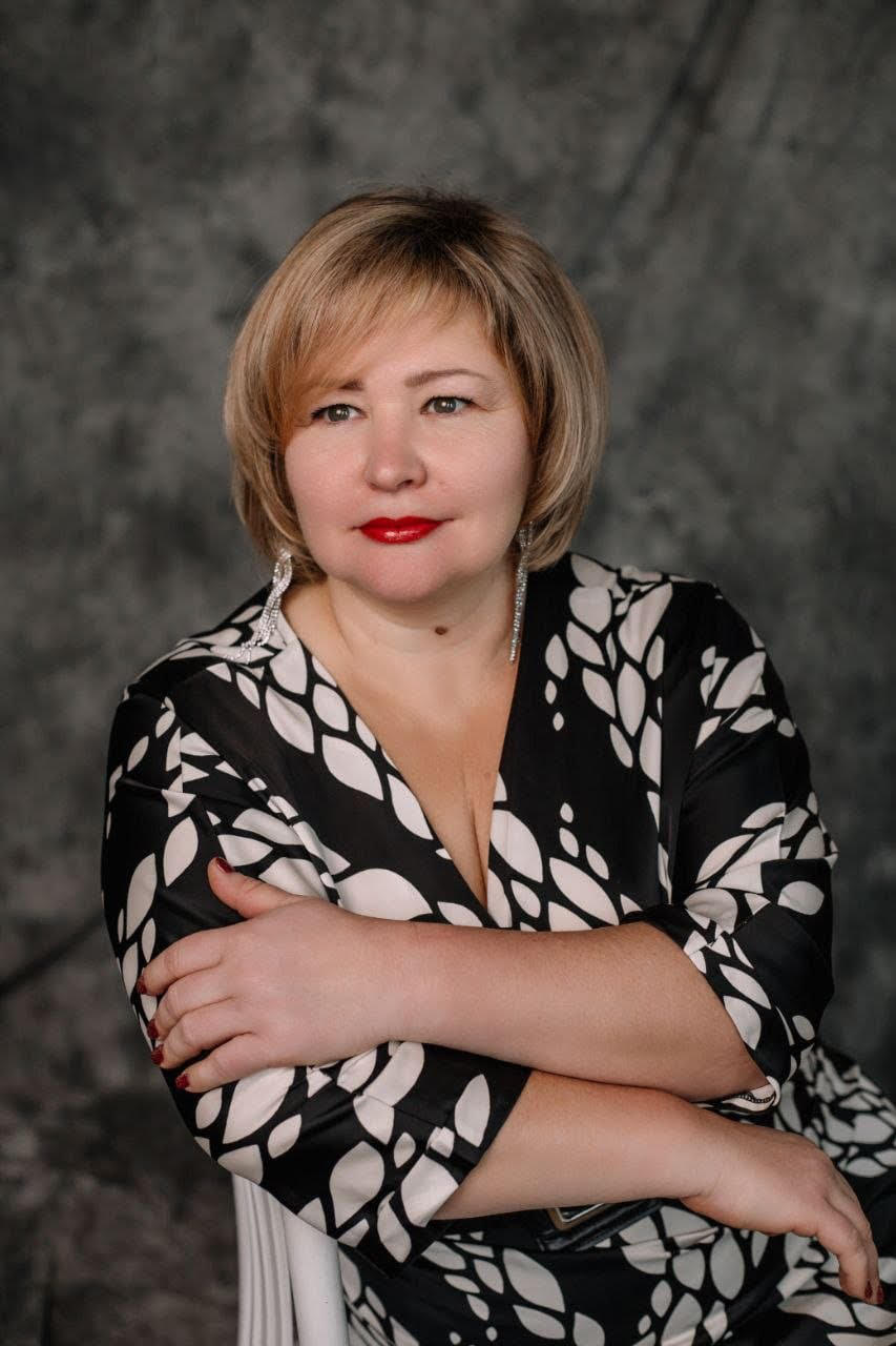 Света Дружинина